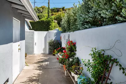 505 Dolores Drive, Santa Barbara, CA 93109 - Photo 23