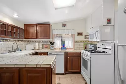 1124 Bath Street, Santa Barbara, CA 93101 - Photo 13