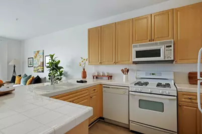 436 Poli #Apt 301, Ventura, CA 93001 - Photo 9