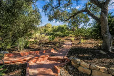 975 Tornoe Road, Santa Barbara, CA 93105 - Photo 27