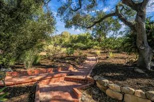 975 Tornoe Rd, Santa Barbara, CA 93105 - Photo 27