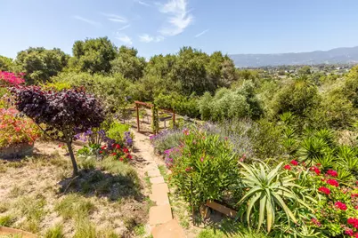 4701 Calle Reina, Santa Barbara, CA 93110 - Photo 23