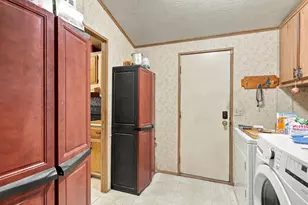1317 N V St, Lompoc, CA 93436 - Photo 23