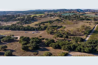 1990 Tularosa Road, Lompoc, CA 93436 - Photo 15