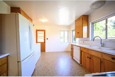 1210 Carpinteria Street, Santa Barbara, CA 93103 - Photo 13