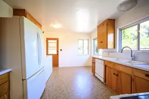 1210 Carpinteria St, Santa Barbara, CA 93103 - Photo 13