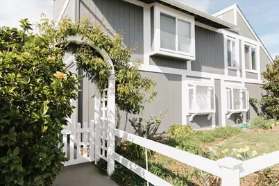 231 Linden Avenue #18, Carpinteria, CA 93013 - Photo 1