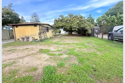 1129 San Andres Street, Santa Barbara, CA 93101 - Photo 31