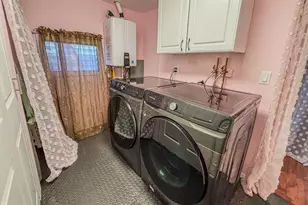 1210 Cacique St, Santa Barbara, CA 93103 - Photo 17