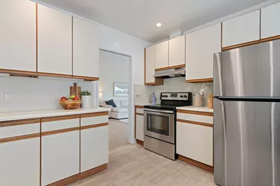 2030 State Street #Apt 6, Santa Barbara, CA 93105 - Photo 15