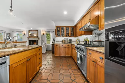 821 Laguna Street #A, Santa Barbara, CA 93101 - Photo 9