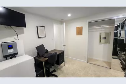 349 Ash Avenue #Spc 17, Carpinteria, CA 93013 - Photo 35