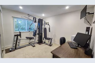 349 Ash Avenue #Spc 17, Carpinteria, CA 93013 - Photo 27
