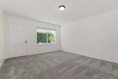 876 Elm Avenue, Carpinteria, CA 93013 - Photo 13