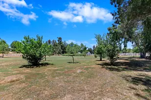 17370 Rodeo Rd, Out Of Area, CA 92530 - Photo 7