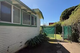 911 E Yanonali St, Santa Barbara, CA 93103 - Photo 3