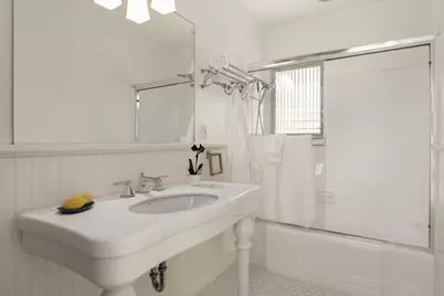 1507 Clifton Street, Santa Barbara, CA 93103 - Photo 19