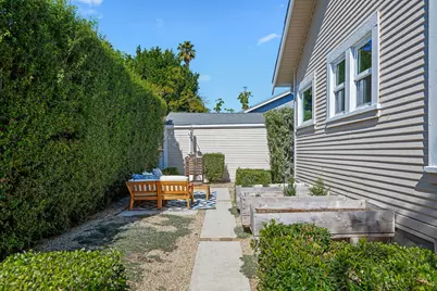 2203 Parkway Drive, Santa Barbara, CA 93105 - Photo 23