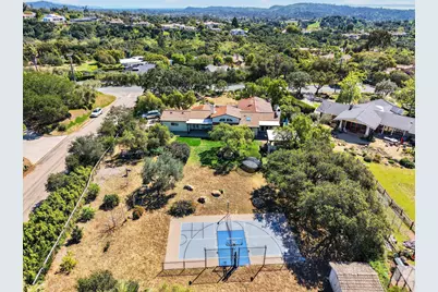 1175 San Antonio Creek Road, Santa Barbara, CA 93111 - Photo 31