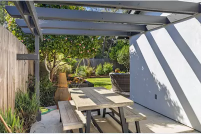 7569 Newport Drive, Goleta, CA 93117 - Photo 11