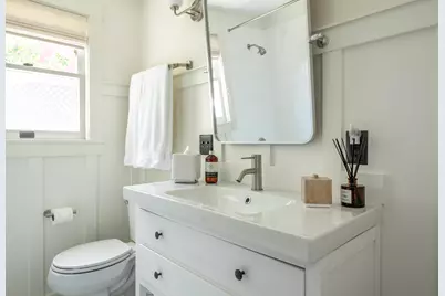 536 E Sola Street, Santa Barbara, CA 93103 - Photo 11