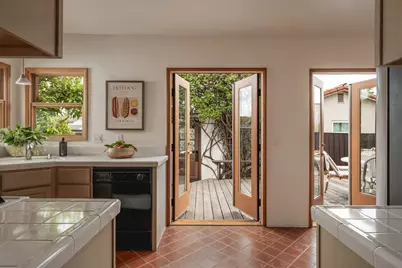 115 W Junipero Street, Santa Barbara, CA 93105 - Photo 11