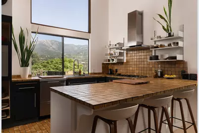 1512 Hillcrest Road, Santa Barbara, CA 93103 - Photo 11