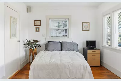 34 N Milpas Street, Santa Barbara, CA 93103 - Photo 27