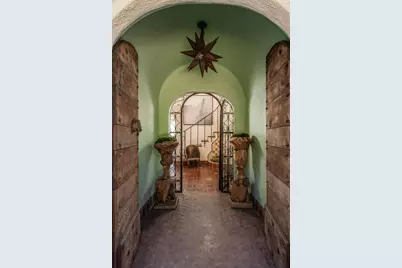 1710 Mira Vista Avenue, Santa Barbara, CA 93103 - Photo 9