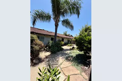 180 Kingston Avenue #Apt C, Goleta, CA 93117 - Photo 1