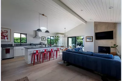 711 Eucalyptus Avenue, Santa Barbara, CA 93101 - Photo 1