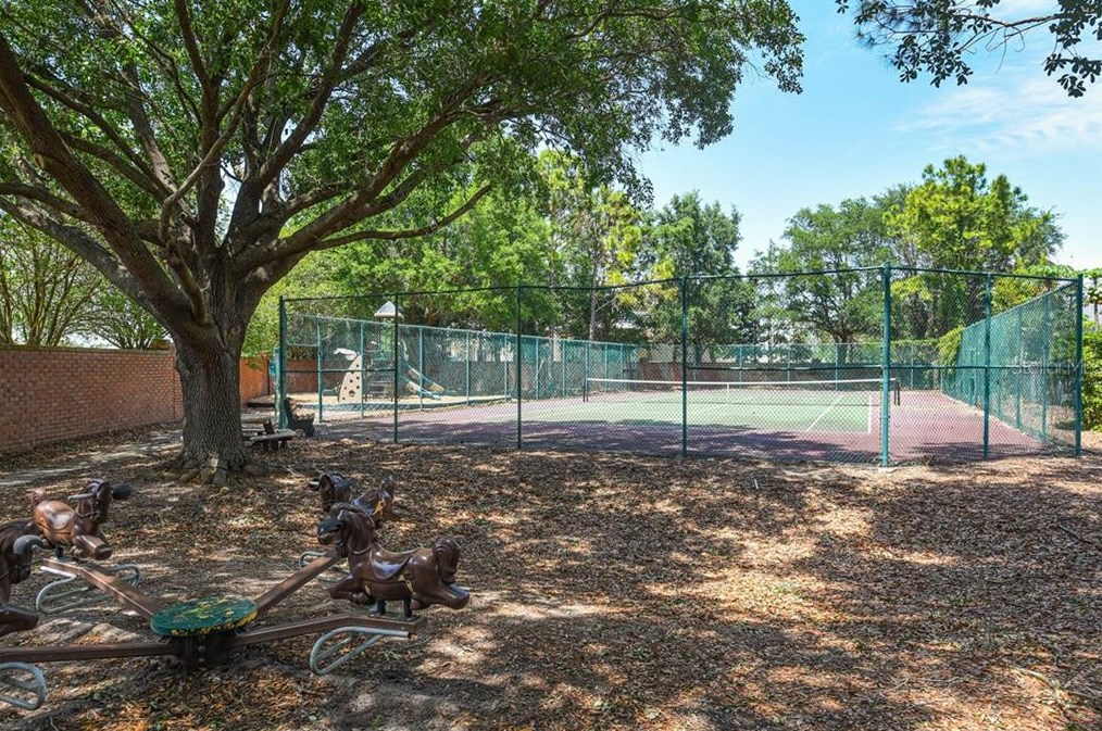 702 Johns Landing Way, Winter Garden FL  34787-8966 exterior