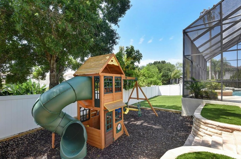 702 Johns Landing Way, Winter Garden FL  34787-8966 exterior