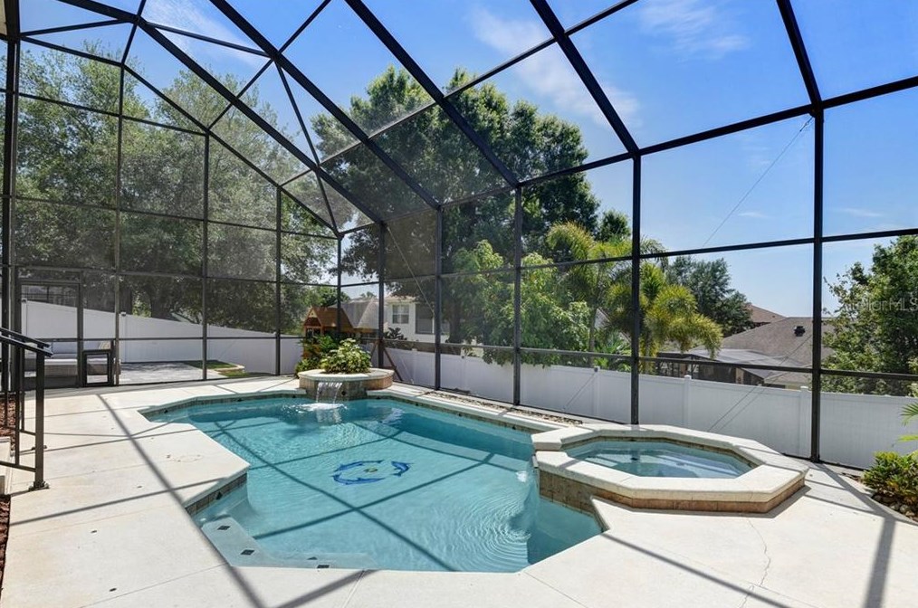 702 Johns Landing Way, Winter Garden FL  34787-8966 exterior