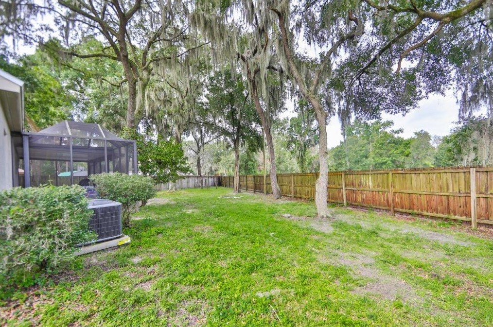 4035 Forecast Dr, Brandon FL  33511-8022 exterior