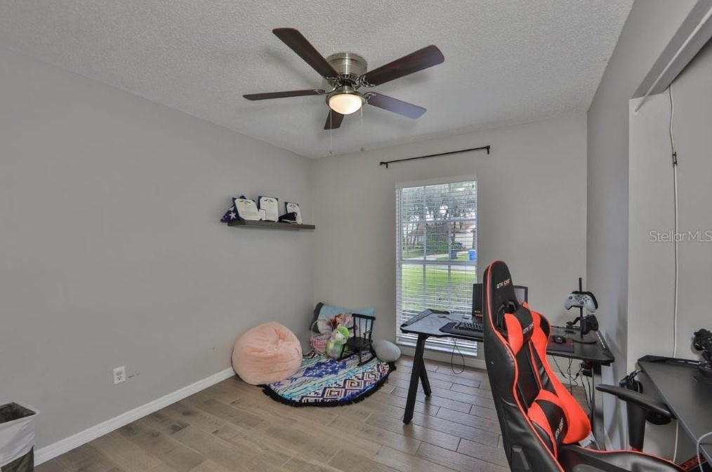 4035 Forecast Dr, Brandon FL  33511-8022 exterior