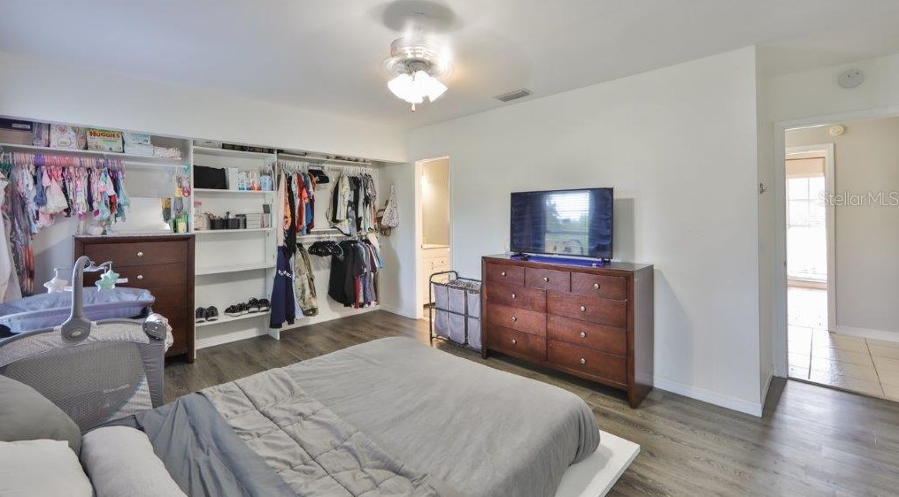 4035 Forecast Dr, Brandon FL  33511-8022 exterior