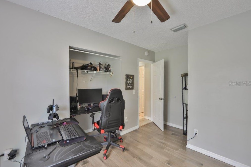 4035 Forecast Dr, Brandon FL  33511-8022 exterior