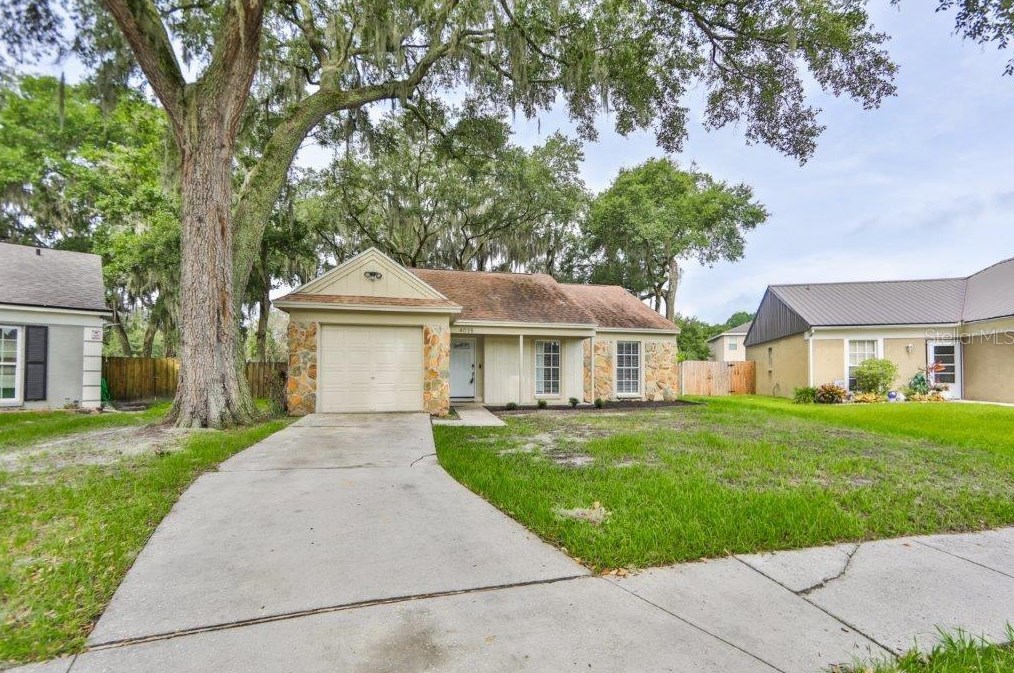 4035 Forecast Dr, Brandon FL  33511-8022 exterior