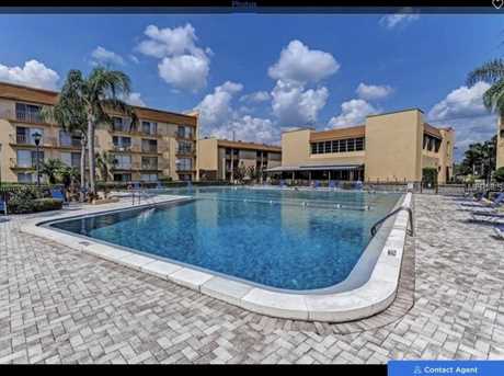5820 N Church Ave 109 Tampa Fl 33614 Mls W7806014 Coldwell Banker 5820 N Church Ave 109 Photo 1