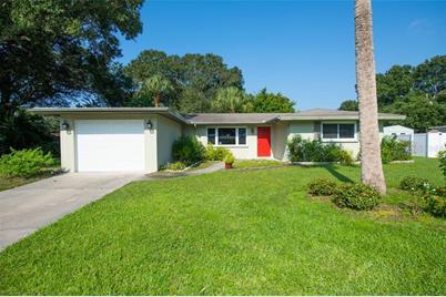 2726 Darwin Ave Sarasota Fl 34239 Mls A4446608 Coldwell Banker