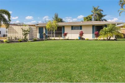 4419 3rd ave e bradenton fl 34208 mls a4460062 coldwell banker coldwell banker