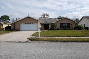 8016 Sylvan Dr Hudson Fl 34667 Mls U8109085 Coldwell Banker