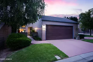 1458 Oakridge Park Rd, Santa Maria, CA 93455 - Photo 1