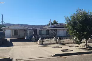 1404 W Walnut Ave, Lompoc, CA 93436 - Photo 1