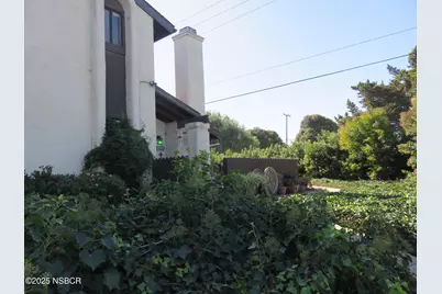 1424 W Apricot Avenue, Lompoc, CA 93436 - Photo 1