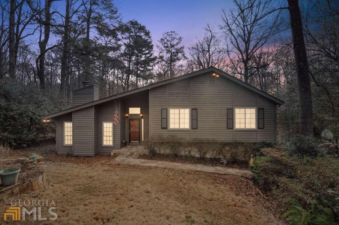 3519 Cedar Vly Dr, Smyrna GA  30080-5646 exterior