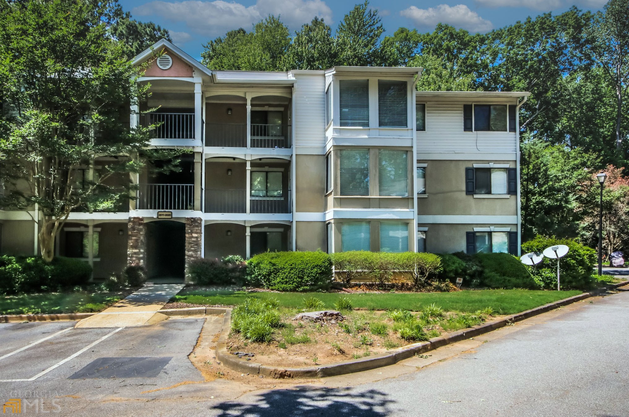 2020 Wingate Way, Atlanta GA 30350-4987 exterior
