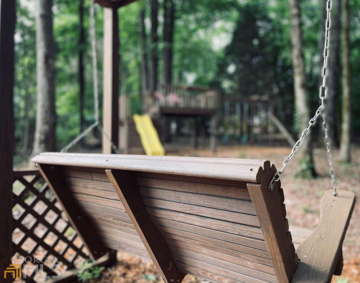 150 Oak Mdw Dr, Athens GA 30605-4550 exterior