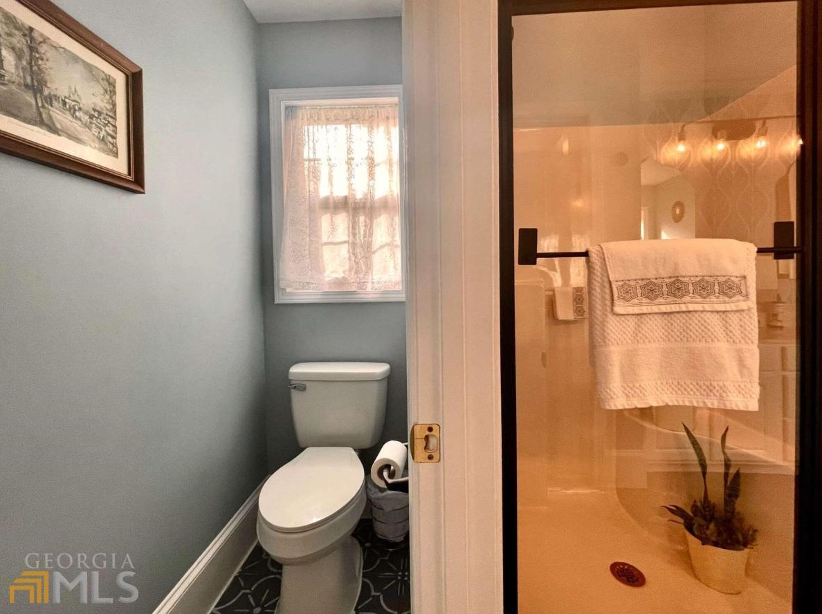 150 Oak Mdw Dr, Athens GA 30605-4550 exterior